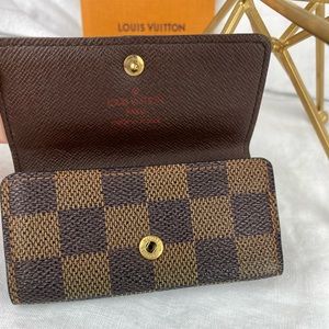 Louis Vuitton Damier Ebene 4 Key Holder